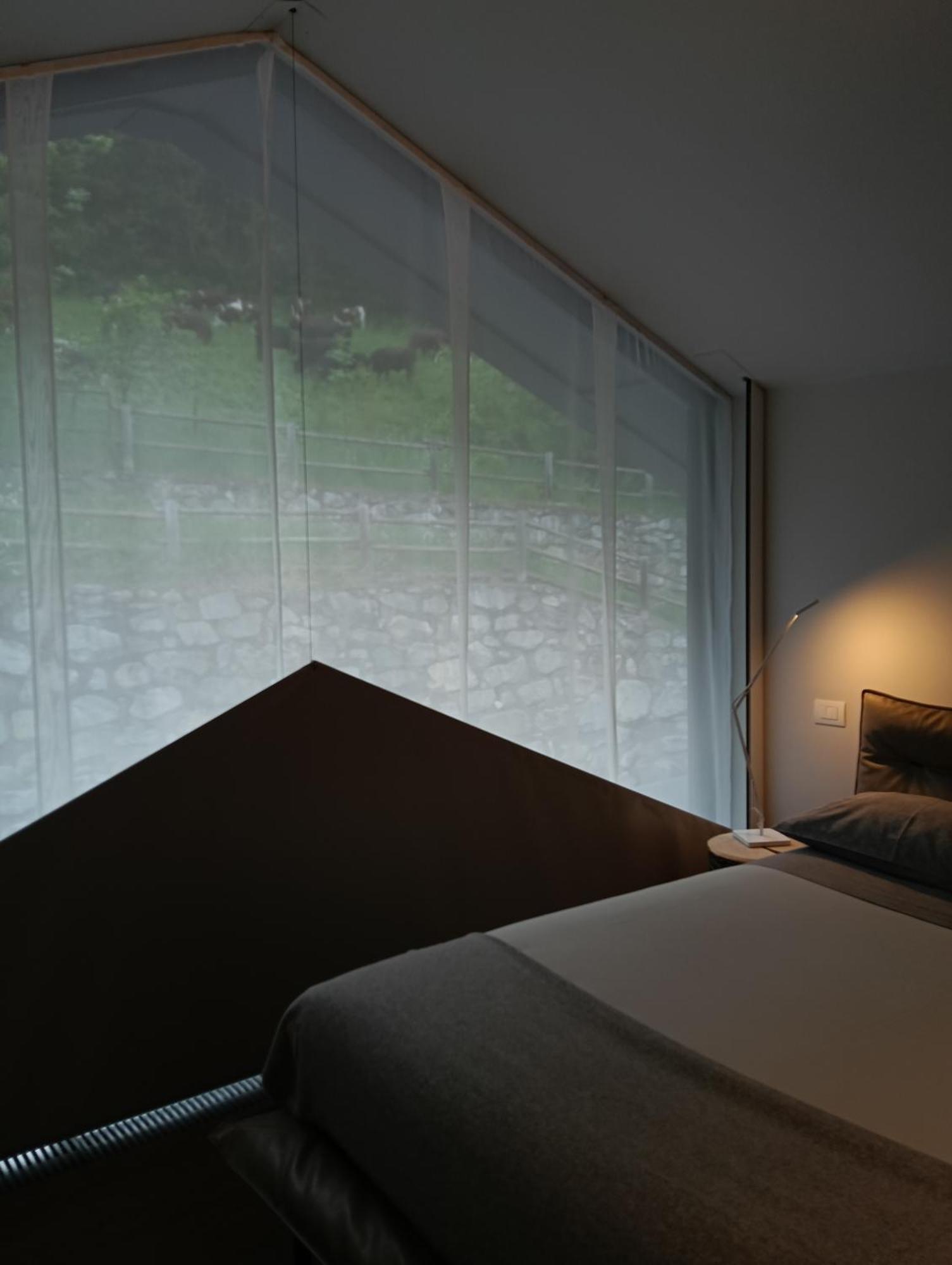 V&V Rentroom Design Gignod Rom bilde
